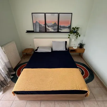 Spatious Two-bedroom With View דירה סלוניקי