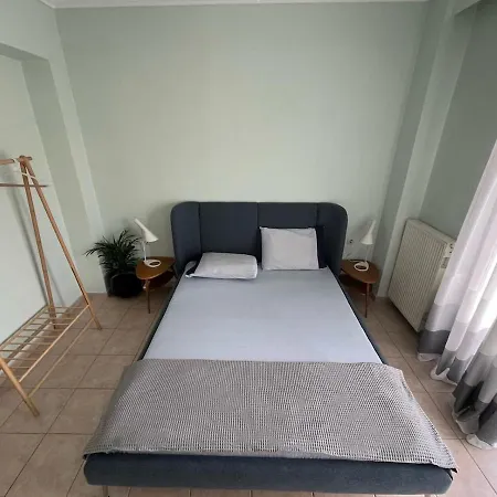 דירה Spatious Two-bedroom With View סלוניקי